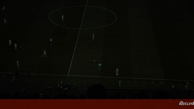 Alvalade despede-se da equipa do Sporting com forte assobio
