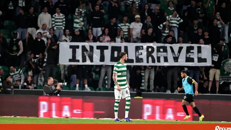 Público de Alvalade manifesta descontentamento no final do jogo