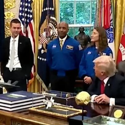 Trump comenta de forma insólita as orelhas do responsável da NASA