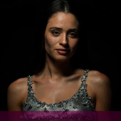 Daniela Melchior grava comédia romântica em Portugal com estrela de Bridgerton