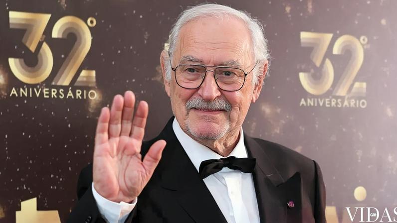 Ruy de Carvalho marca regresso aos palcos com data já anunciada