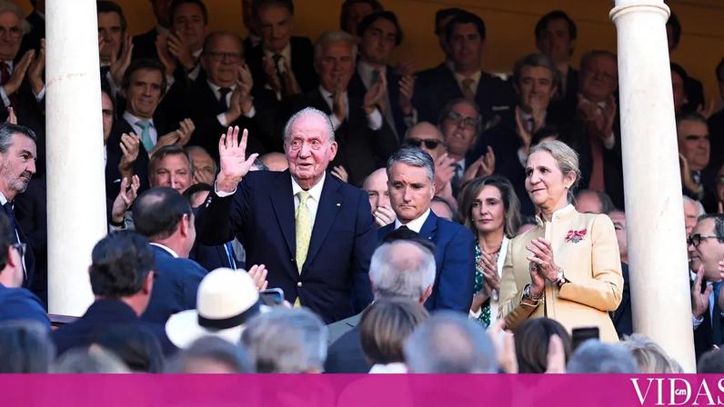 Juan Carlos foi ovacionado em Sevilha