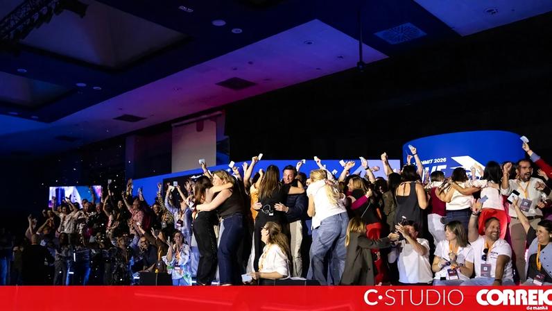 Profissionais do imobiliário reunidos no Zome Summit 2026, em Punta Umbría, Espanha