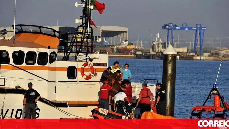 Três resgatados do mar na Lourinhã