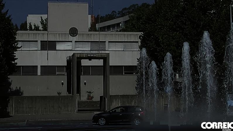 Jovem agride e ameaça várias pessoas no centro de Guimarães