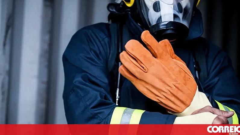 Pelo menos três mortos na queda de avião monomotor sobre casas no sul do Brasil