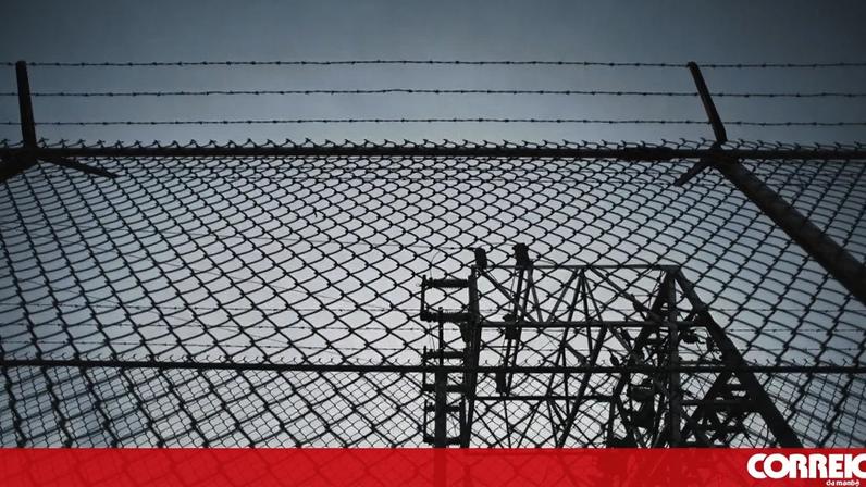 Maus-tratos nas prisões e restrições a protestos persistem em Portugal