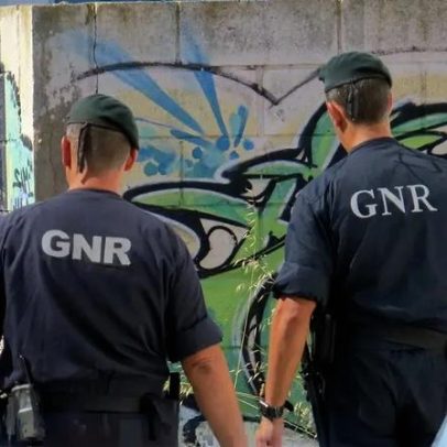 GNR detém quatro suspeitos de assaltos a lojas de roupa no Grande Porto