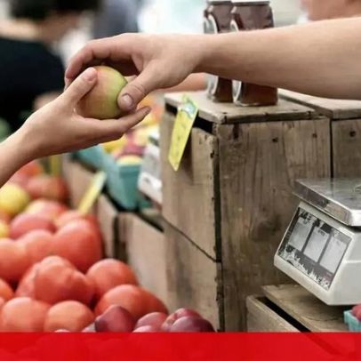 Confiança dos consumidores da UE em abril atinge mínimo de três anos