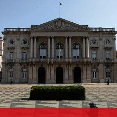 Trabalhadores da EGEAC protestam em frente à Câmara Municipal de Lisboa