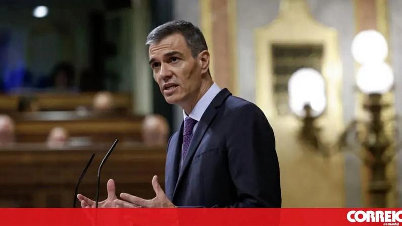 Pedro Sánchez discursa no Parlamento sobre sua permanência no cargo