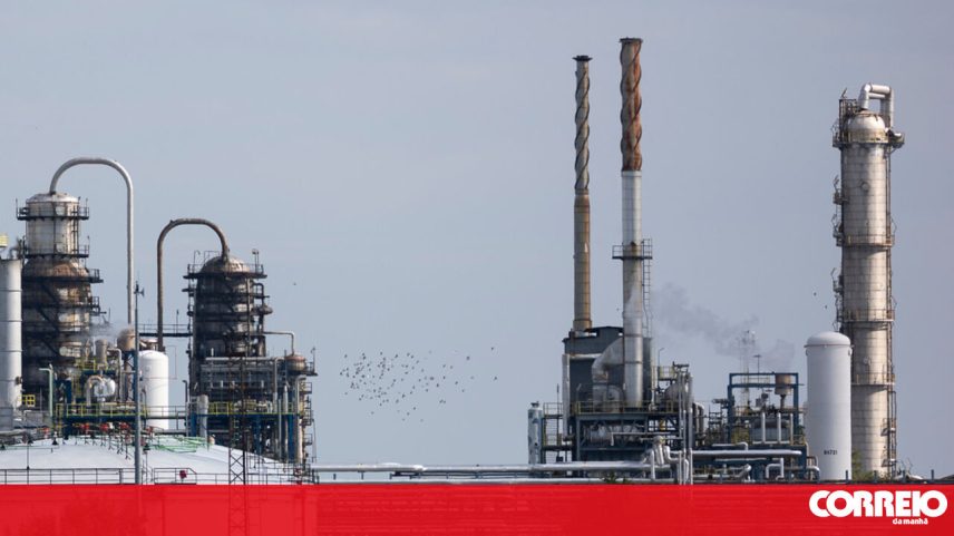 Fluxo de petróleo russo para a Eslováquia via Ucrânia é retomado