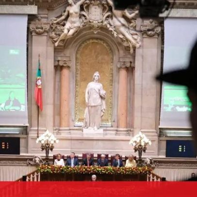 Livre tenta minimizar impactos da reforma laboral ao chegar à AR
