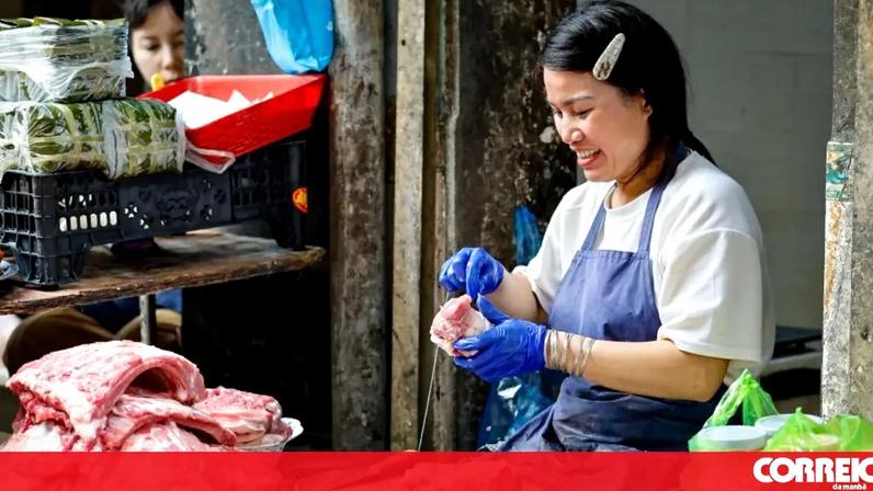 Carne de porco regressa aos mercados do Vietname após contaminação de 300 toneladas