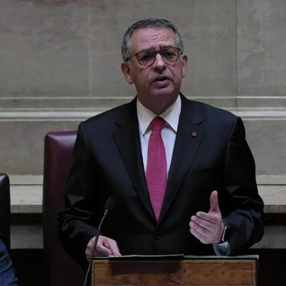 Presidente nomeia Cláudia Ribeiro chefe da Casa Civil