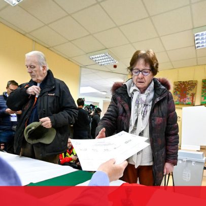Eleitores húngaros vão às urnas em eleição que pode afastar Orbán