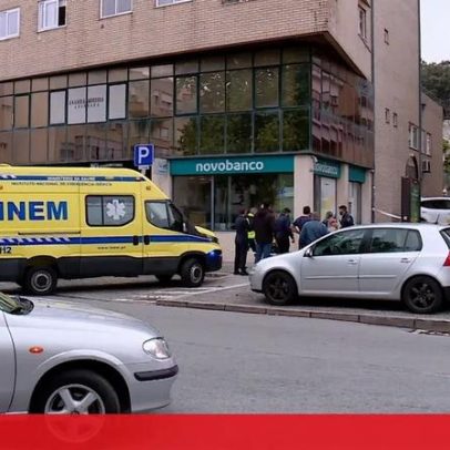 Suspeito foge com dinheiro e joias após assalto a banco e clientes