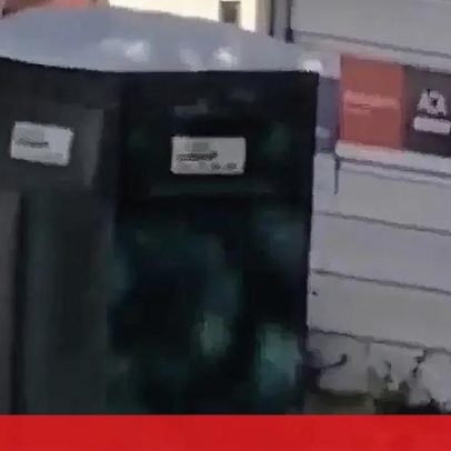 Apenas um dos cinco agressores no estaleiro permanece na prisão