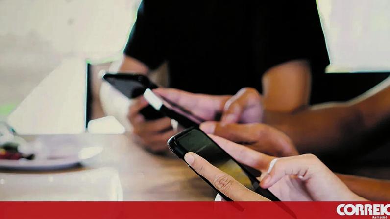 Redes sociais mudam conversas e interações sociais