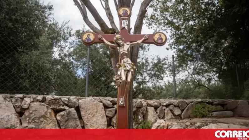 Exército israelita substituiu a estátua destruída com ajuda da comunidade local