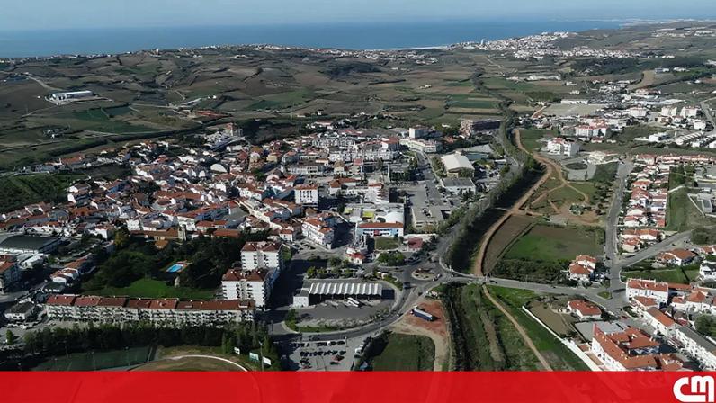 Viola e sequestra colegas de escola em Pousada da Juventude durante visita de estudo à Lourinhã