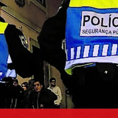 Telemóvel roubado com navalha em Lisboa