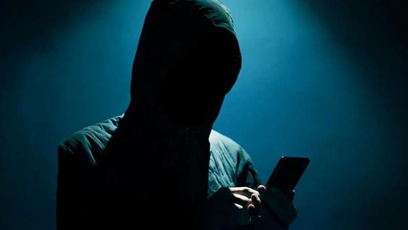 Suspeito de burlas com mensagens Olá pai, Olá mãe sustenta inocência