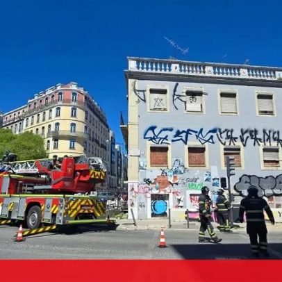 Telhado de habitação desaba em Lisboa