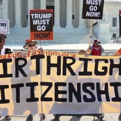 Manifestantes pró e contra cidadania por nascimento no Supremo dos EUA