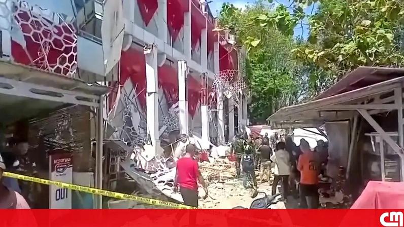 Sismo de magnitude 7,4 causa pânico e danos em edifícios na Indonésia