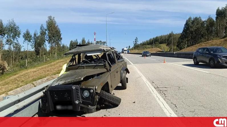 Dois militares feridos em capotamento na A13, Tomar