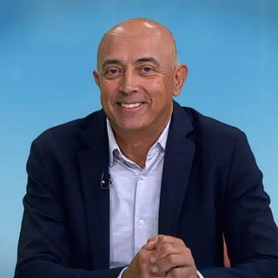 Camilo Lourenço comenta sobre escolas com excesso e falta de professores