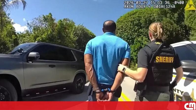 Imagem de Tiger Woods detido na Florida