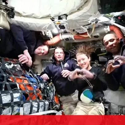 Astronautas descrevem vista da Terra de pólo a pólo a caminho da Lua