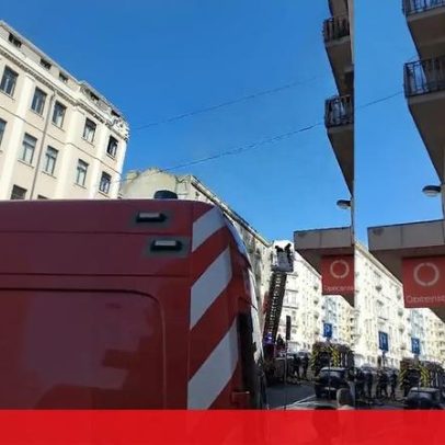 Incêndio atinge prédio em Arroios, Lisboa