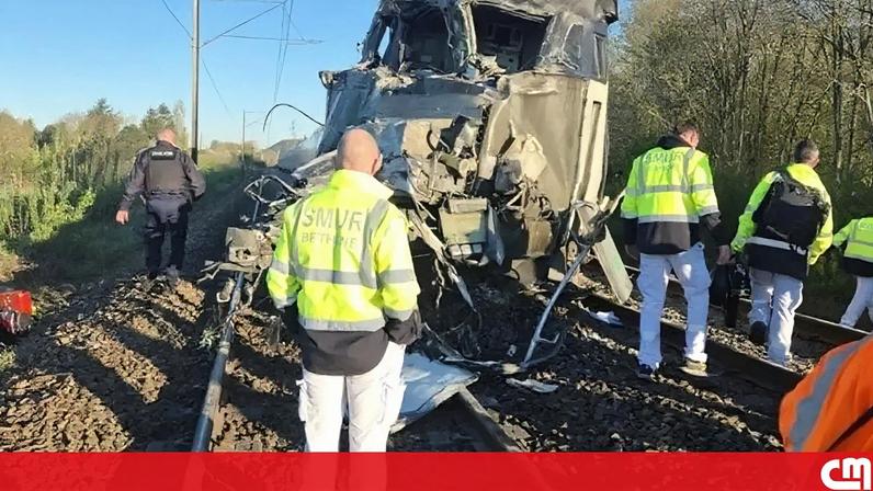 Maquinista de TGV morre em colisão com camião que transportava veículos militares em França. Há 27 feridos