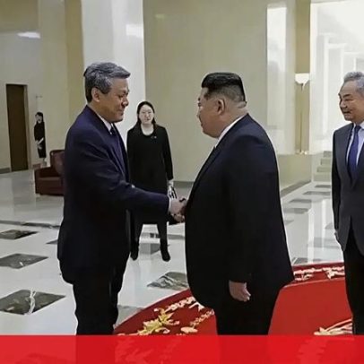 Kim Jong-un reúne-se com o chefe da diplomacia chinesa