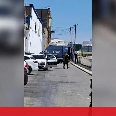 Granada sem carga explosiva atirada para dentro de carro em Olhão