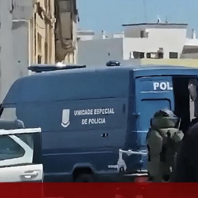 Granada sem carga explosiva atirada para dentro de carro em Olhão