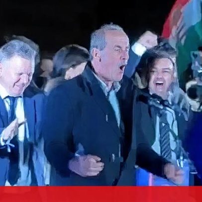 Político húngaro celebra vitória de Magyar com dança efusiva