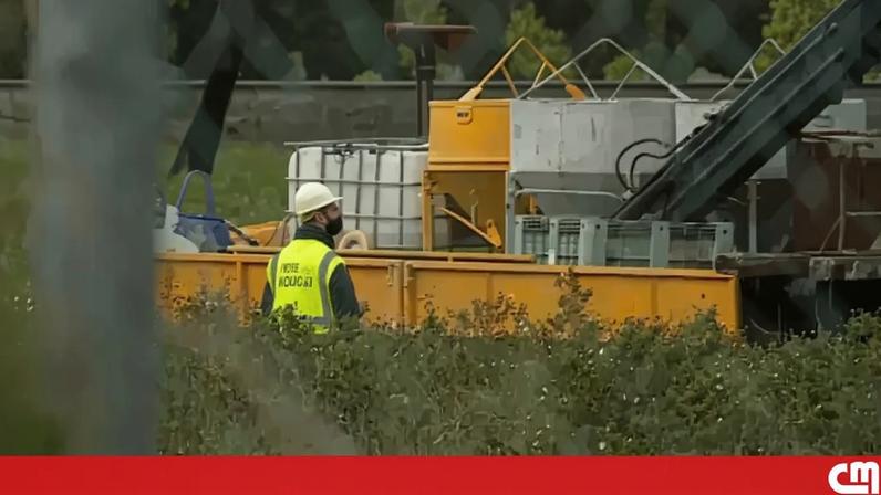 Acidente ferroviário na linha entre Coruche e Vialonga, resultando em dois feridos, um dos quais em estado grave.