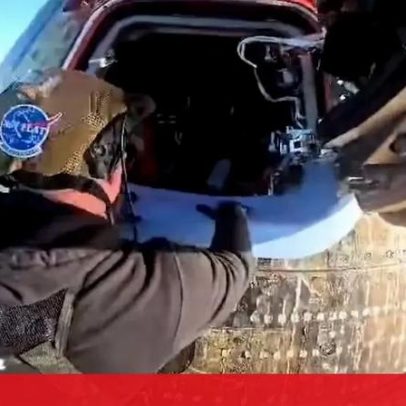 Cápsula Integrity aberta: astronautas vistos pela primeira vez