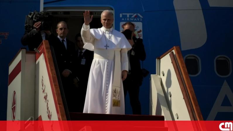 Papa Leão XIV deixa a Argélia rumo aos Camarões