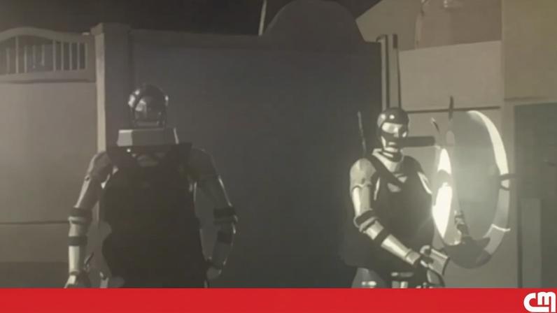 Robô humanoide persegue javalis na Polónia e torna-se viral