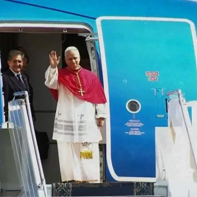 Papa Leão XIV chega aos Camarões para a segunda etapa da visita à África