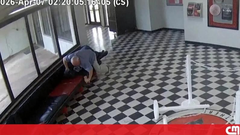 Diretor de escola nos EUA atira-se sobre homem armado para proteger alunos