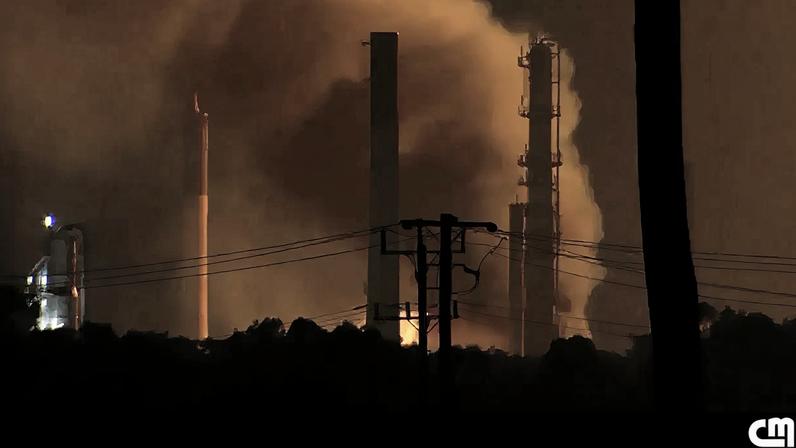 Incêndio atinge refinaria de petróleo na Austrália