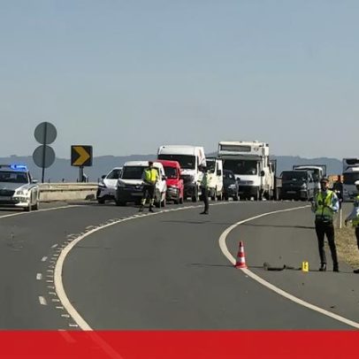 Homem para carrinha avariada na berma e morre atropelado no IP2, Beja