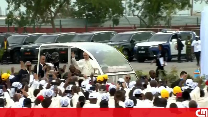 Papa celebra missa em Kilamba diante de multidão de fiéis
