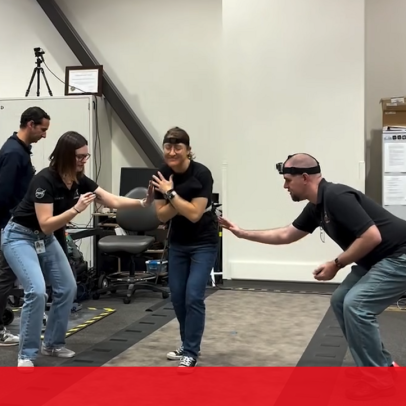 Christina Koch mostra exercícios para readaptação à gravidade após missão lunar